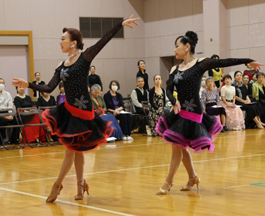 �����K�E�{������