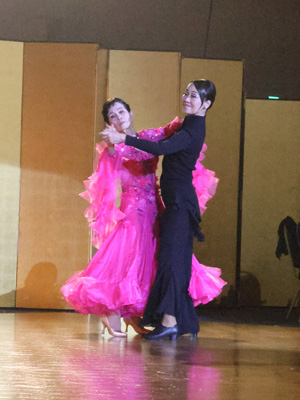 �ɓ��A��E�n���^�|